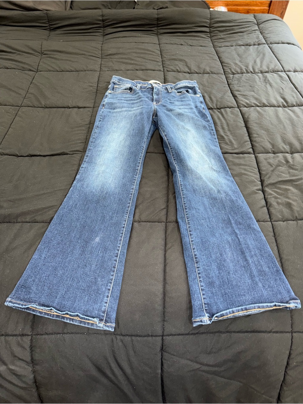 Lucky Brand women’s flare jeans
